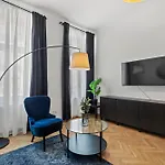 Balcony Apartment, 4 Min To U3 Zipperer Strasse