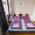 Cozynite Premium Apartment Hernals 2