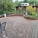 Gartenhaus Am Stadtrand Von Wien Mit Parkplatz