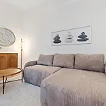 Cozy City Apartment - 15 Min To City-Centre - Contactless 24H Check-In