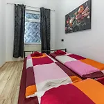 New Vienna Stay By Jr City Apartments