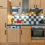 New Vienna Stay By Jr City Apartments