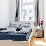 Rooms In A Shared Apartment, 6Min To Lugner City