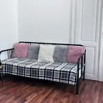 Big And Comfortable Mariahilfer Apartment