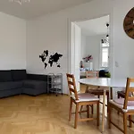 Cozy Apartment Near Schoenbrunn 17