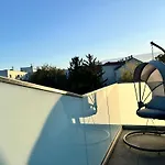 Asp Modern Apartments With Balcony & Free Parking