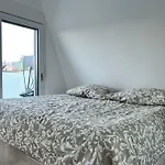 Asp Modern Apartments With Balcony & Free Parking