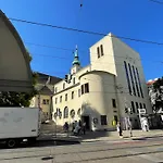 Luxury Apartment At Famous Vienna Kutschkermarkt