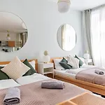 City Apartment, Two Metro Stations To Hauptbahnhof