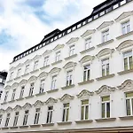 Alon Homes Vienna - Premium City Center Apartments