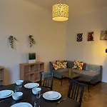Modern, Zentral & Cosy Wohnen In Doebling, Dem Schoensten Bezirk Wiens - Free Parking