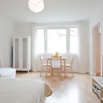 Vienna Central Apartment Siebenbrunnen