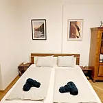 Vega Apartments - Schoenbrunn 2