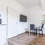 Trendy Studio Near Westbahnhof With Kitchenette & Smart Tv
