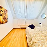 Room In A Shared Apt 6-Min Drive To Schoenbrunn