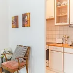 Lovely 2Br Apartment - Ideal For Long Stays