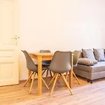 City Living, Suburban Feel 1Br Apt. At Prime Spot