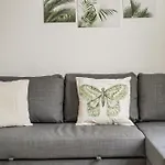 Cosy Central Apartment