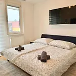 115 M2 Maisonette With Free Parking