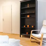 Chic Apartment - Very Central And Well Connected