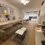 Luxury Apartment With View Over Vienna And Pool