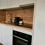 Modern Stylish Studio With Free Parking