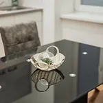 City Belvedere Apartment