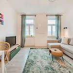Cute Apartment