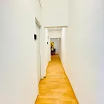 Bright 5Br Shared Apartment W Great Transport Link