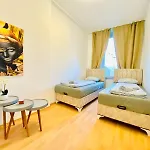 Bright 5Br Shared Apartment W Great Transport Link