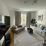 Tranquil City Retreat