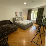 Tranquil City Retreat