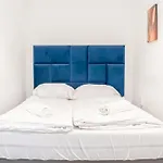 Central Belvedere 3Br Shared Apartment - 12 Min From City Center
