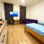 Vienna Senator Flat Paulus