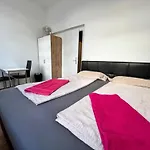 Comfortable 3Br Apt Prime Location In Vienna