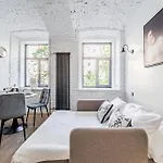 Waltz & Wine Suites