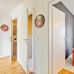 Black Suite - Whirlpool Terrace - Free Parking - Wifi