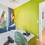Green Suite - Whirlpool Garden - Free Parking - Wifi