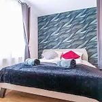 Charming 1Br And 1Lr Apt Modern Design Donaustadt