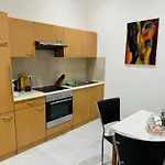 Viki\'S Galerie Wohnung