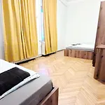 Spacious Rooms - 15 Min From Airport & City Center, 5 Min From Vienna Main-Bus Station Ez 1-9