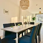 Bright Maisonette With Garden & Free Parking