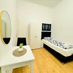 5Br Apartment Near Atzgersdorf Park, 11Min Walk