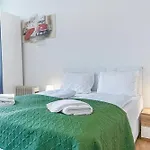 Homely Studio Near Millenium Tower