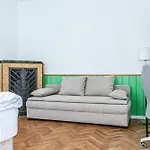 Amazing 3 Bedroom Apt, 15 Min To Landstrasse Hub