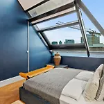 Next To Augarten I Penthouse I Rooftop Terrace I