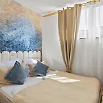Art Apartment Bi
