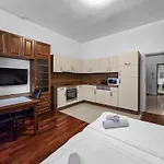 Waldmuller Apartment