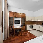 Waldmuller Apartment