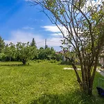 Comfy 3Br Apt With Garden, Up To 10 People